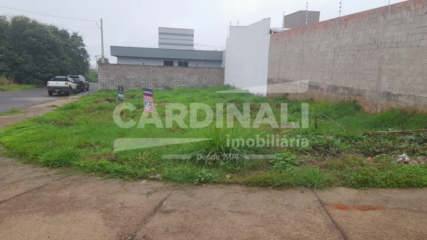Terreno / Padr&atilde;o em S&atilde;o Carlos , Comprar por R$149.000,00