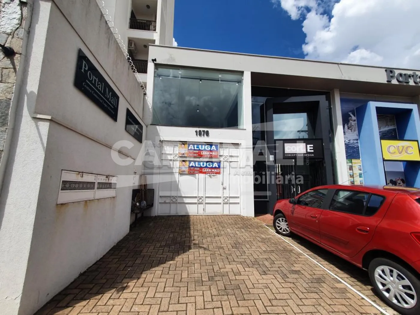 Apartamento / Kitchnet em S&atilde;o Carlos Alugar por R$925,00