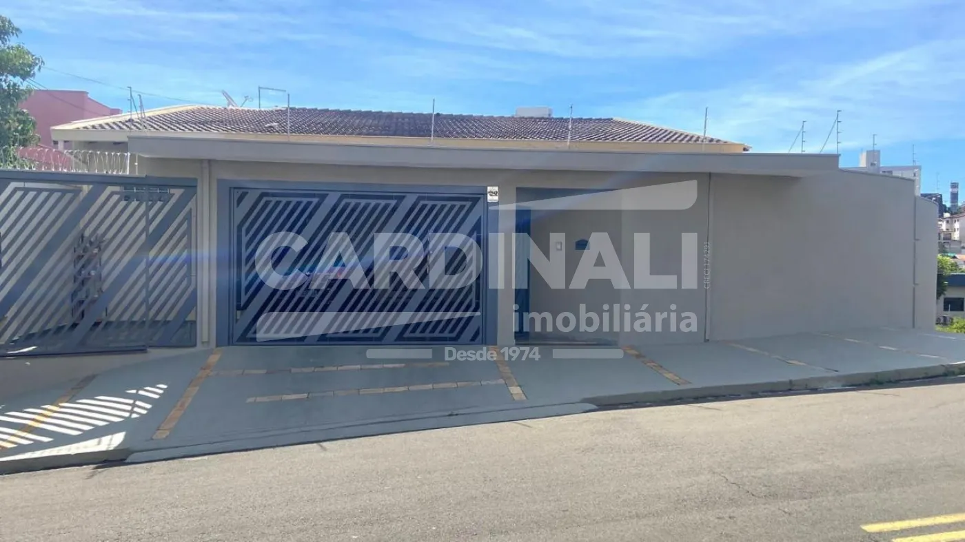 Casa / Sobrado em S&atilde;o Carlos 