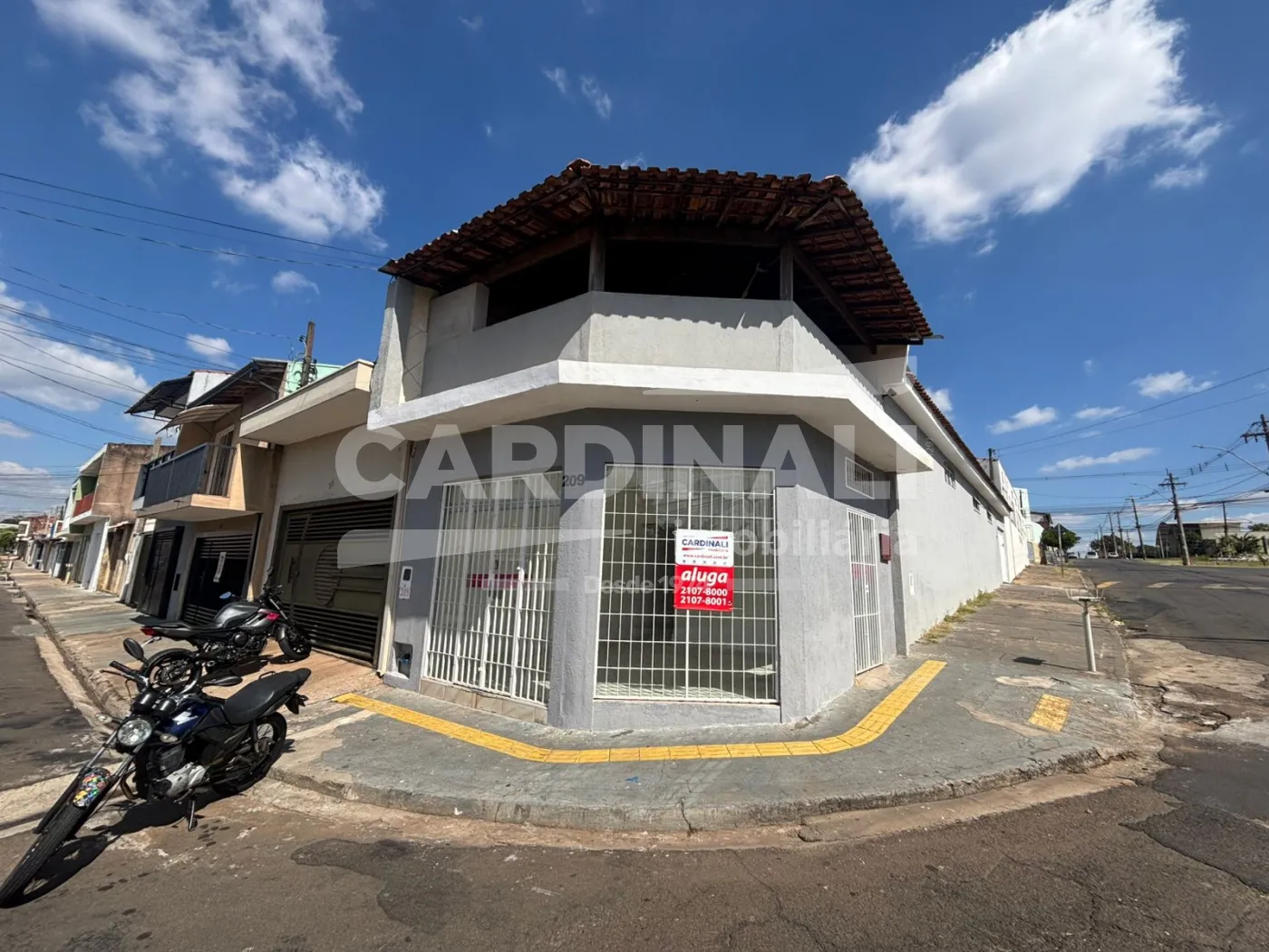 Comercial / Sal&atilde;o em S&atilde;o Carlos Alugar por R$945,00