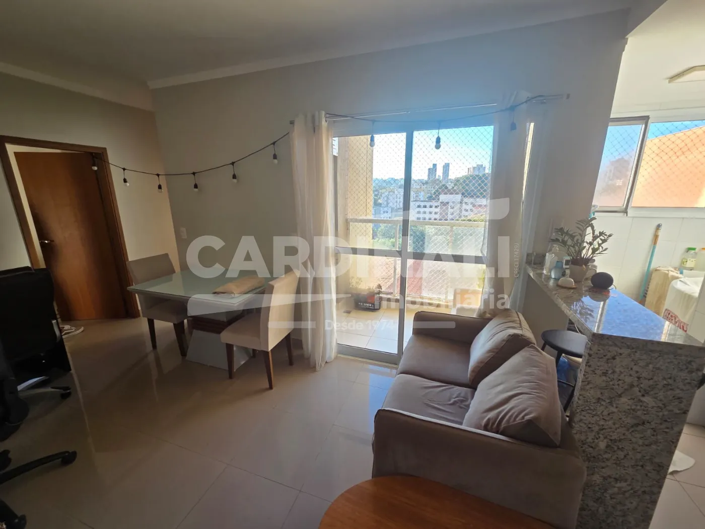 Apartamento / Padr&atilde;o em S&atilde;o Carlos , Comprar por R$350.000,00