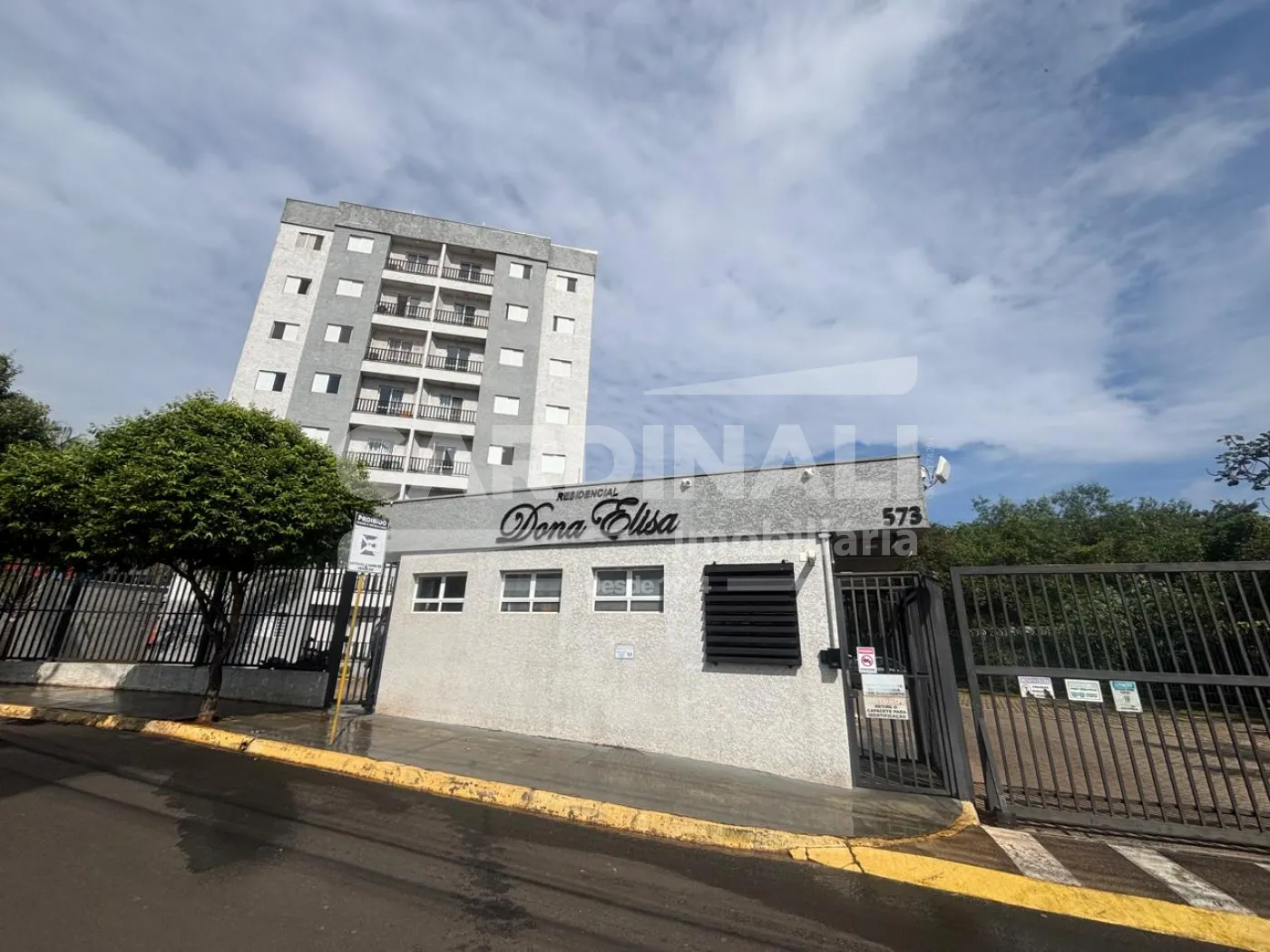 Apartamento / Padr&atilde;o em S&atilde;o Carlos 