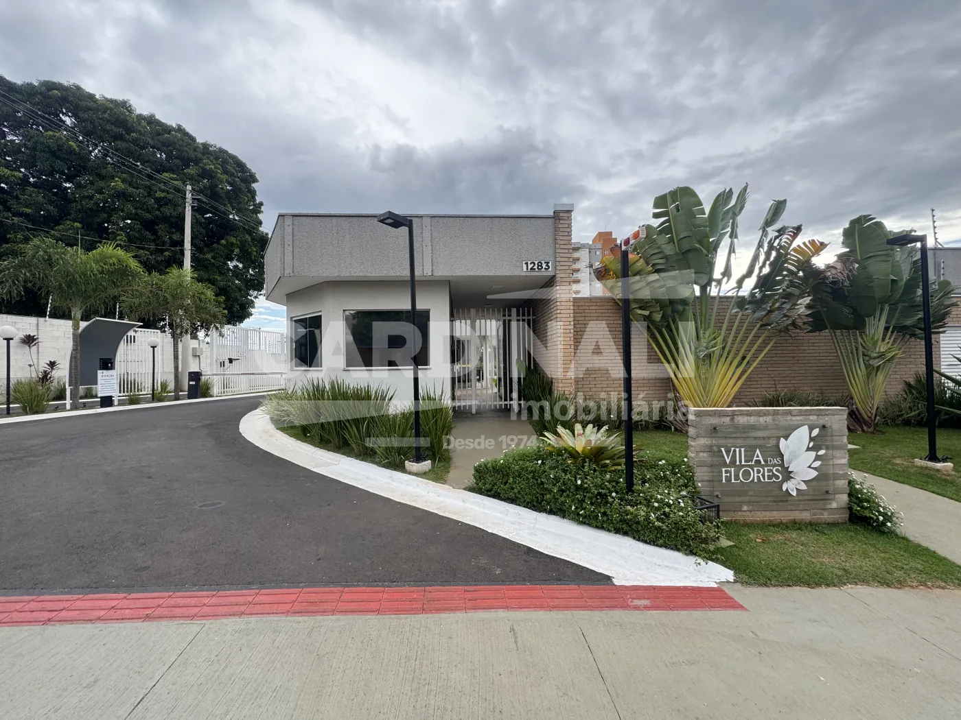 Apartamento / Padr&atilde;o em S&atilde;o Carlos Alugar por R$1.667,00