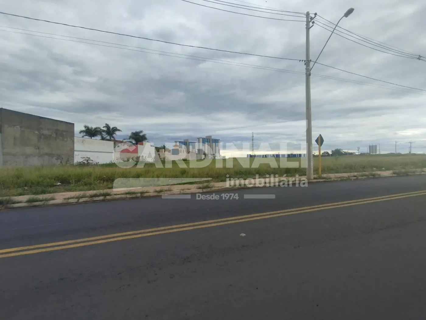 Terreno / &Aacute;rea Urbana em S&atilde;o Carlos , Comprar por R$28.000.000,00