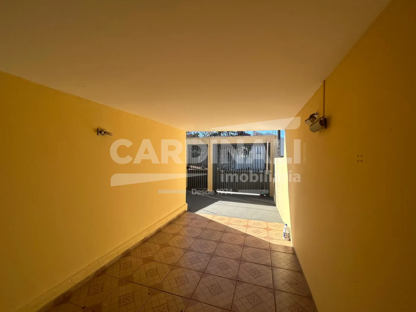 Casa / Padr&atilde;o em S&atilde;o Carlos Alugar por R$1.656,00