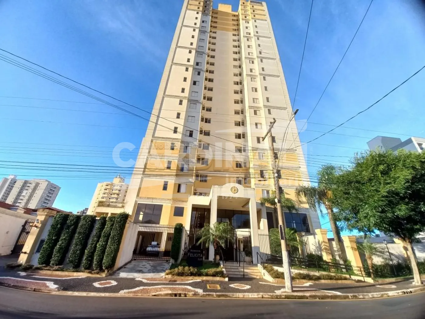 Apartamento / Padr&atilde;o em S&atilde;o Carlos Alugar por R$3.112,00