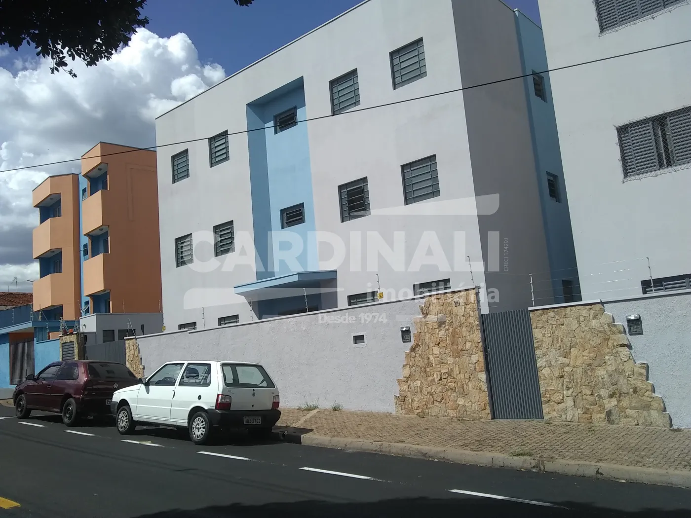 Alugar Apartamento / Padr&atilde;o em S&atilde;o Carlos R$ 1.200,00 - Foto 2