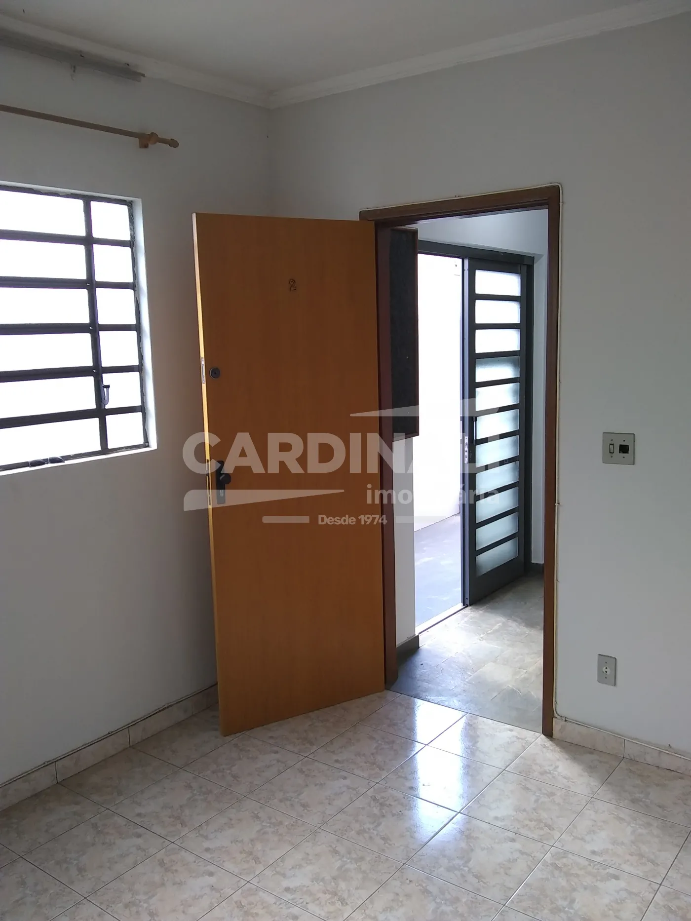 Alugar Apartamento / Padr&atilde;o em S&atilde;o Carlos R$ 1.200,00 - Foto 4