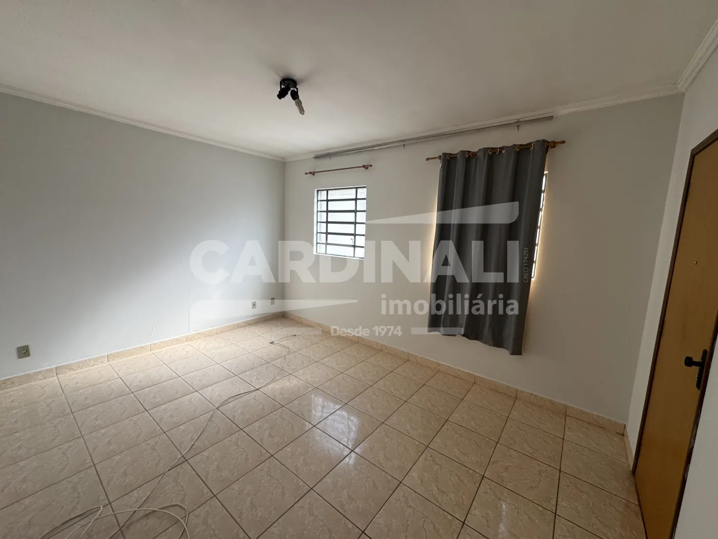 Alugar Apartamento / Padr&atilde;o em S&atilde;o Carlos R$ 1.200,00 - Foto 4