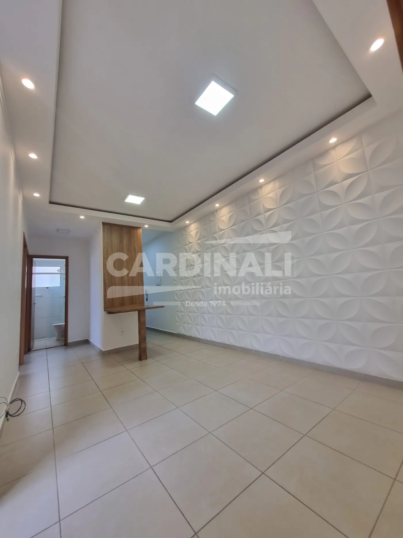 Apartamento / Padr&atilde;o em S&atilde;o Carlos , Comprar por R$223.000,00