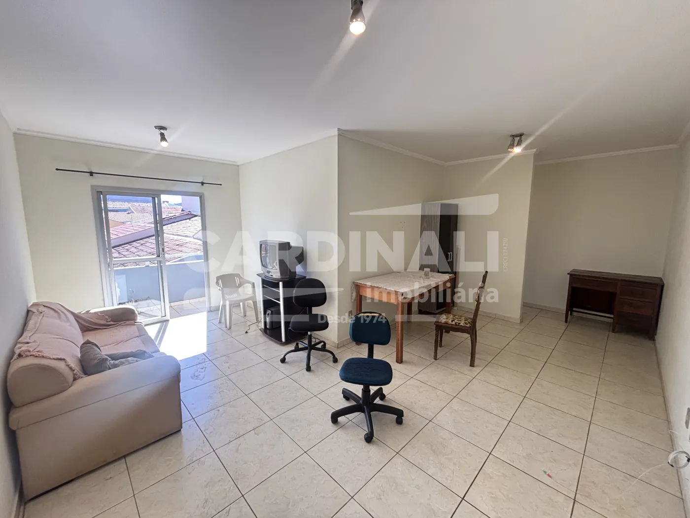 Alugar Apartamento / Padr&atilde;o em S&atilde;o Carlos R$ 1.400,00 - Foto 3