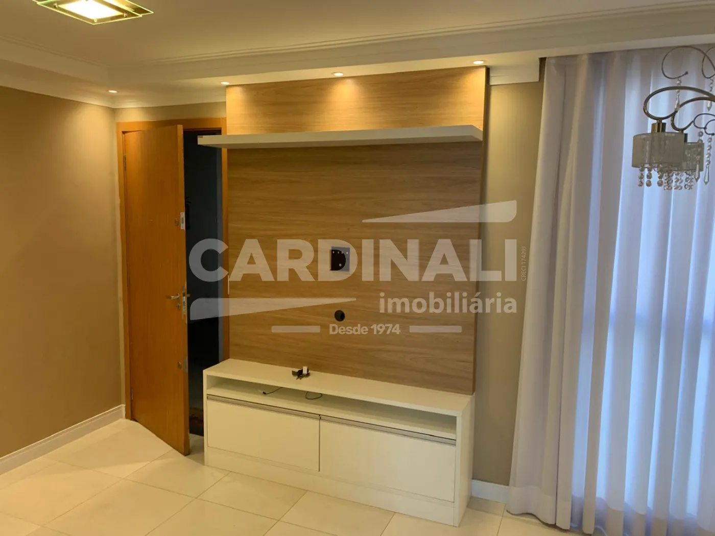 Comprar Apartamento / Padr&atilde;o em S&atilde;o Carlos R$ 250.000,00 - Foto 1