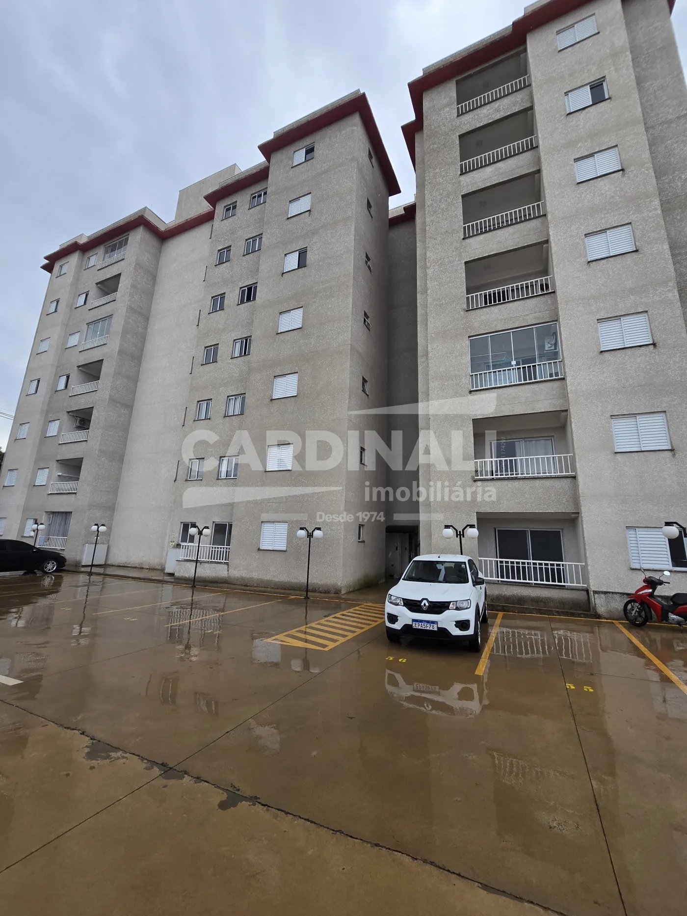Apartamento / Padr&atilde;o em S&atilde;o Carlos , Comprar por R$340.000,00