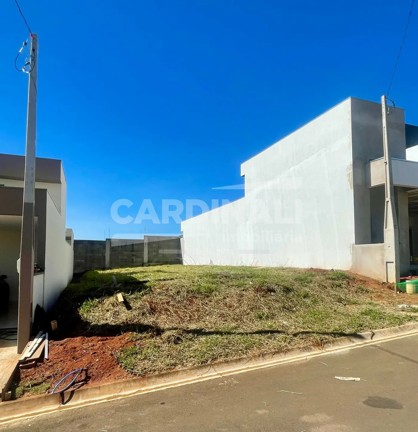 Terreno / Condom&iacute;nio em S&atilde;o Carlos , Comprar por R$288.000,00