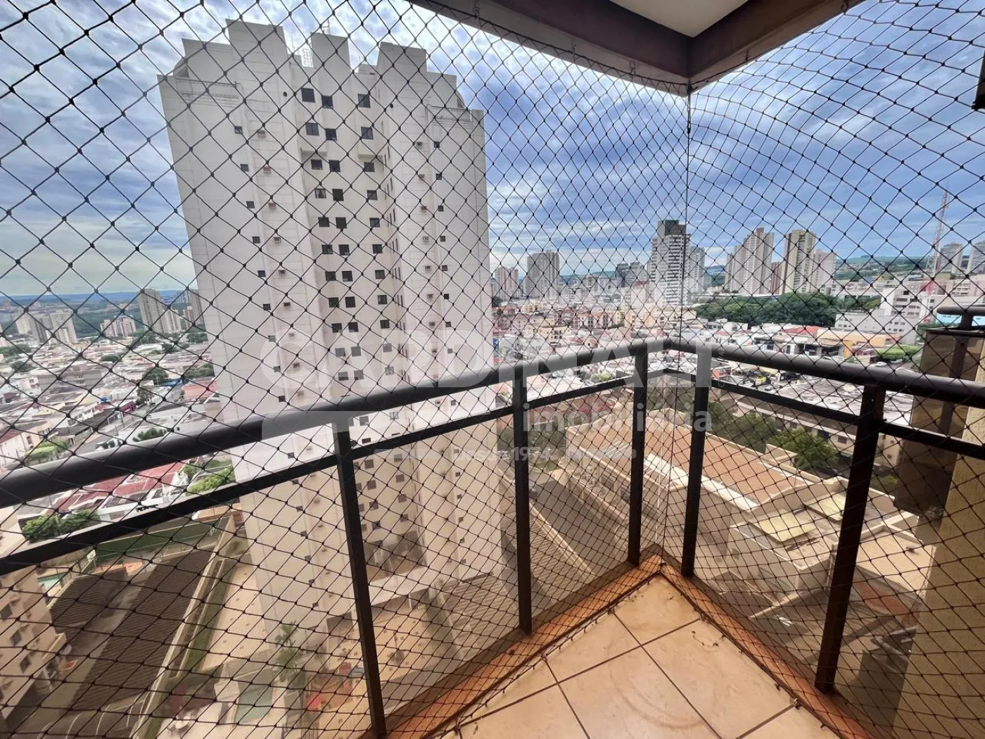 Apartamento / Padr&atilde;o em Ribeir&atilde;o Preto Alugar por R$3.500,00