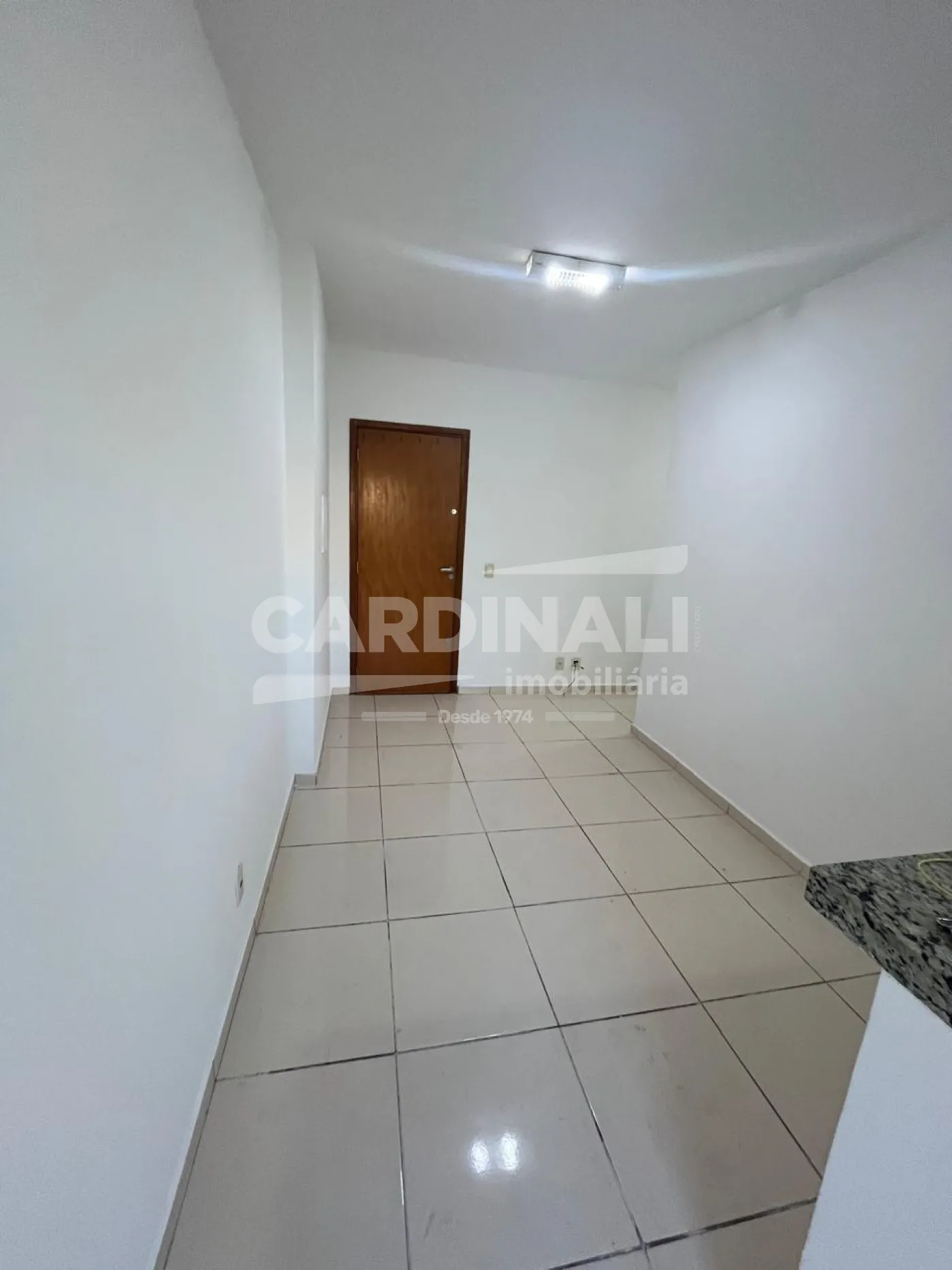 Alugar Apartamento / Padr&atilde;o em Ribeir&atilde;o Preto R$ 1.500,00 - Foto 1