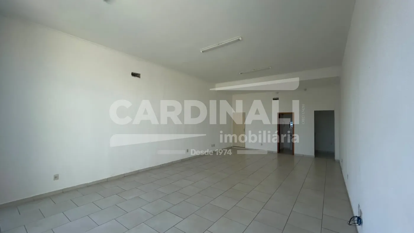 Alugar Comercial / Sal&atilde;o em Ribeir&atilde;o Preto R$ 3.000,00 - Foto 4