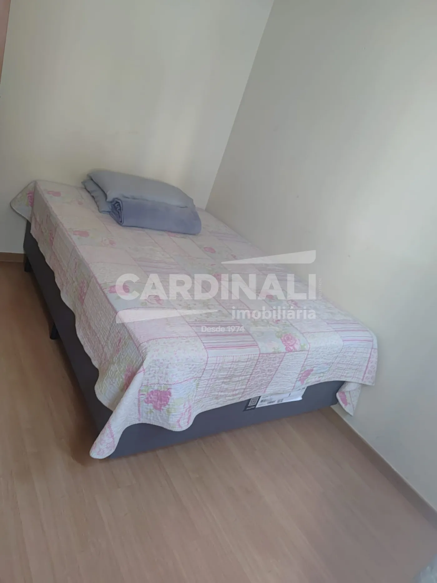 Alugar Apartamento / Padr&atilde;o em S&atilde;o Carlos R$ 1.000,00 - Foto 8