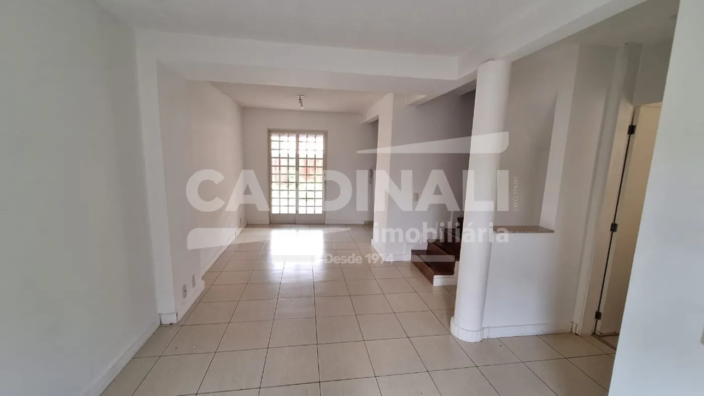 Casa / Condom&iacute;nio em S&atilde;o Carlos 