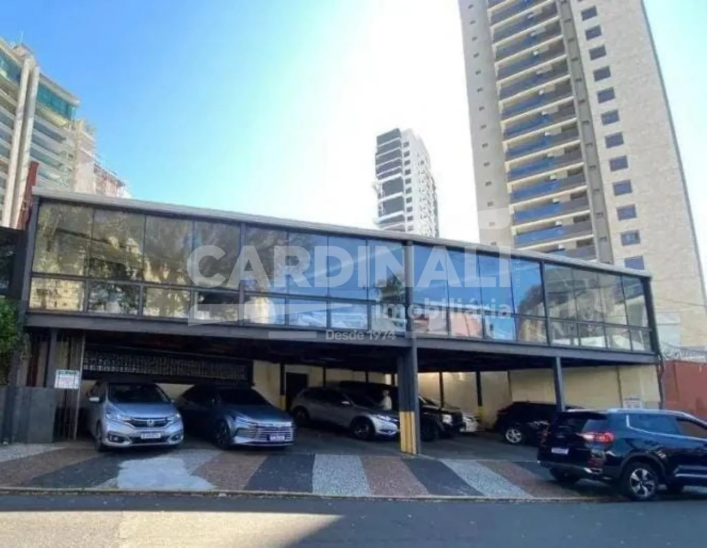 Comercial / Ponto Comercial em Campinas Alugar por R$25.000,00