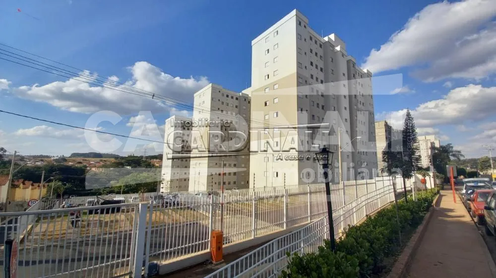 Alugar Apartamento / Padr&atilde;o em S&atilde;o Carlos R$ 1.223,00 - Foto 1
