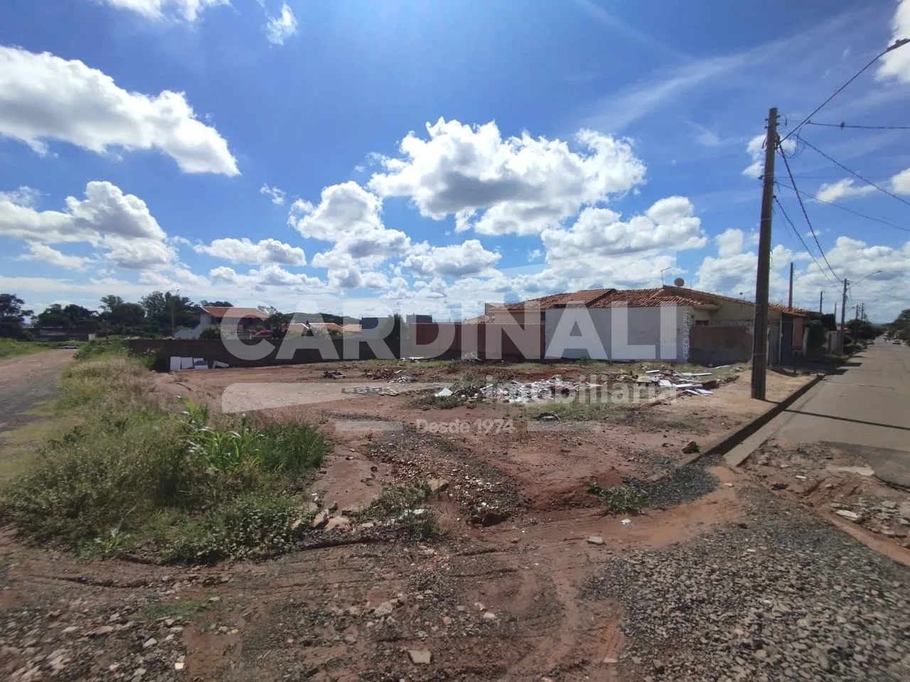 Comprar Terreno / Padr&atilde;o em S&atilde;o Carlos R$ 250.000,00 - Foto 2