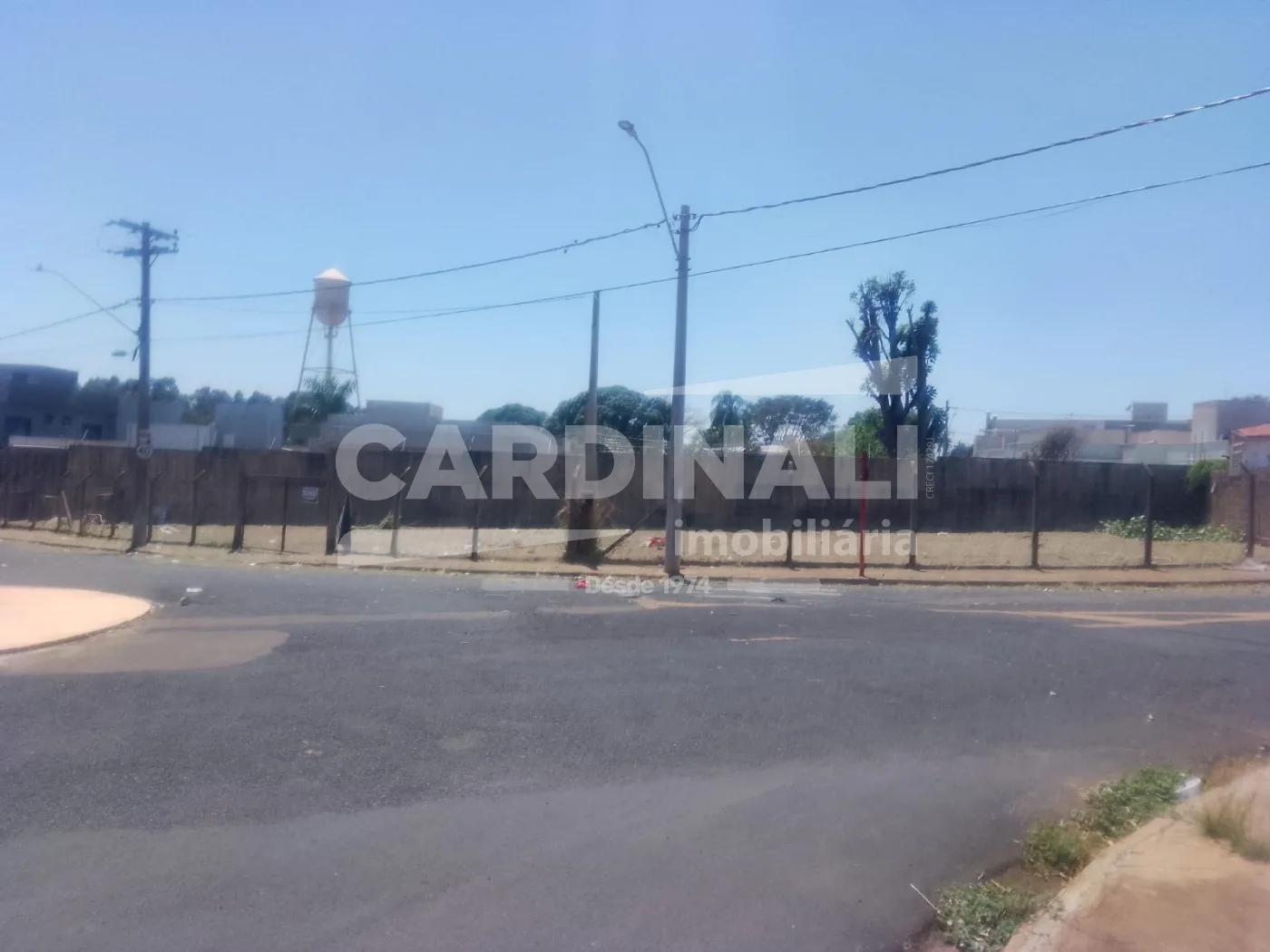 Comprar Terreno / Padr&atilde;o em Araraquara R$ 308.000,00 - Foto 1