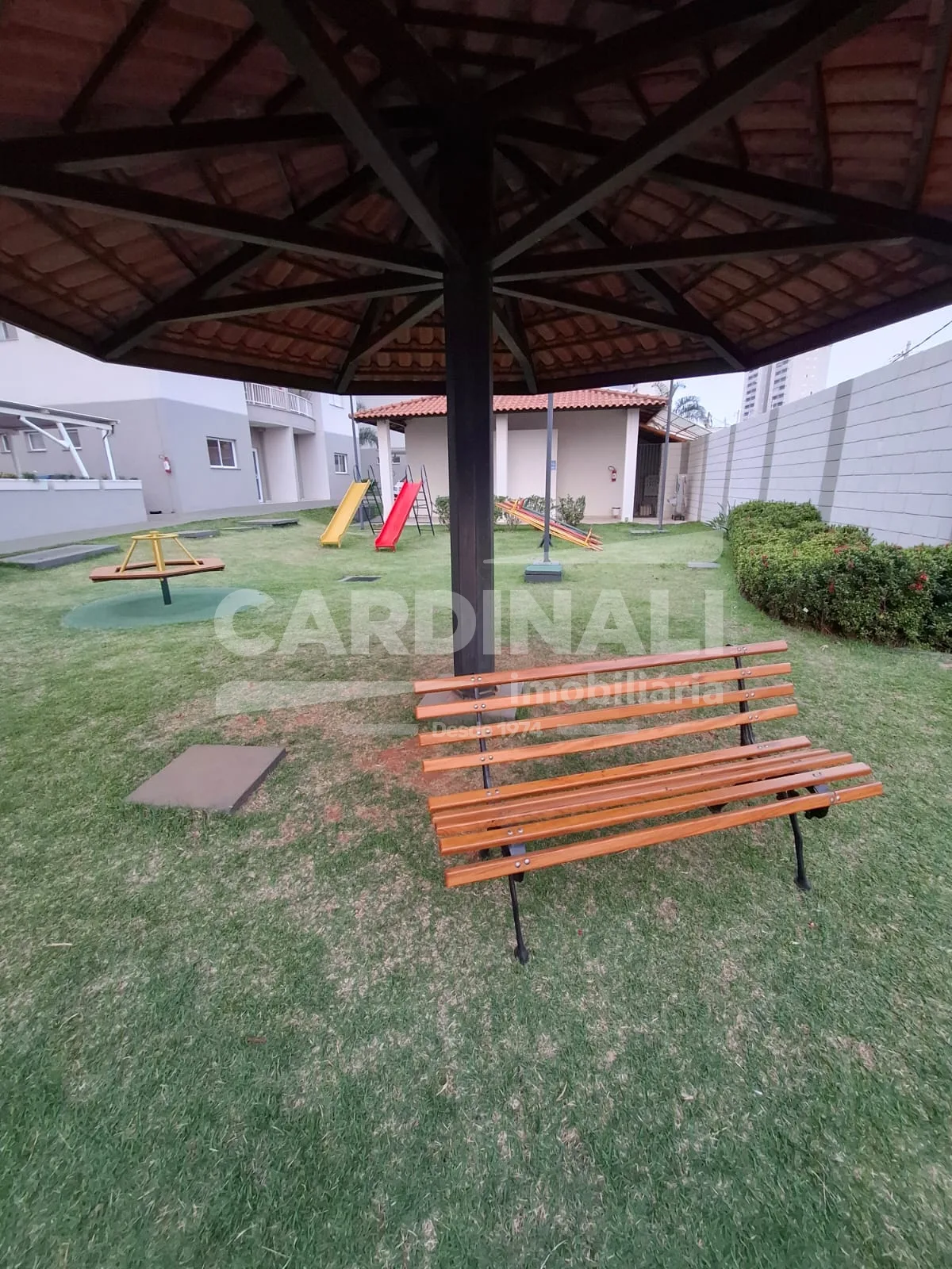 Comprar Apartamento / Padr&atilde;o em Araraquara R$ 370.000,00 - Foto 18