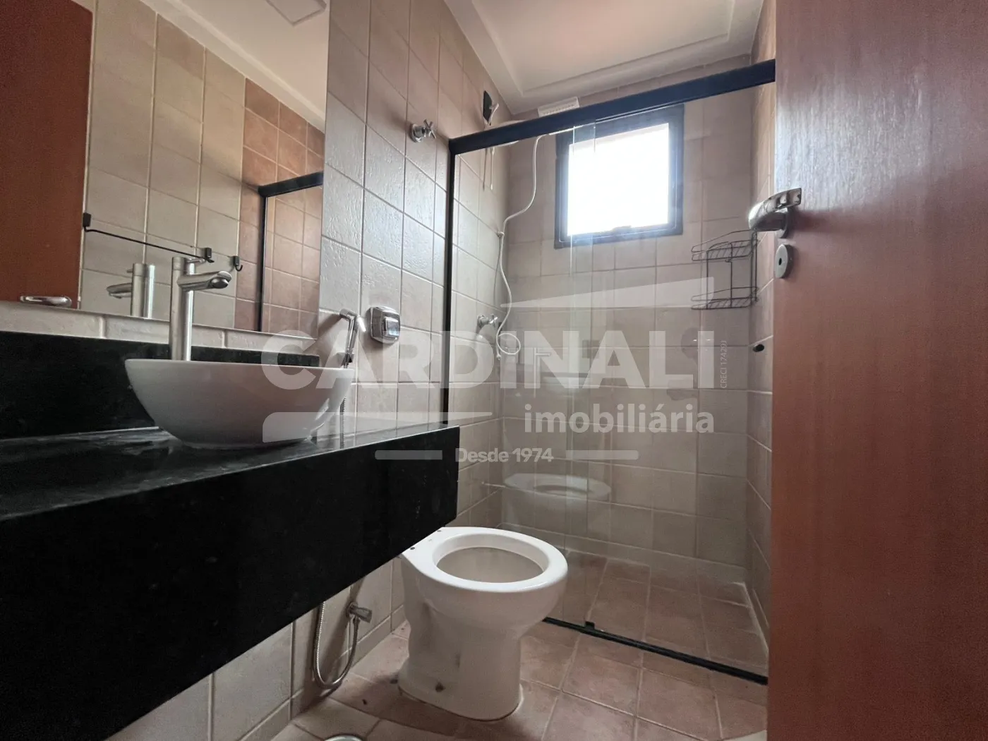 Alugar Apartamento / Padr&atilde;o em Ribeir&atilde;o Preto R$ 1.900,00 - Foto 5