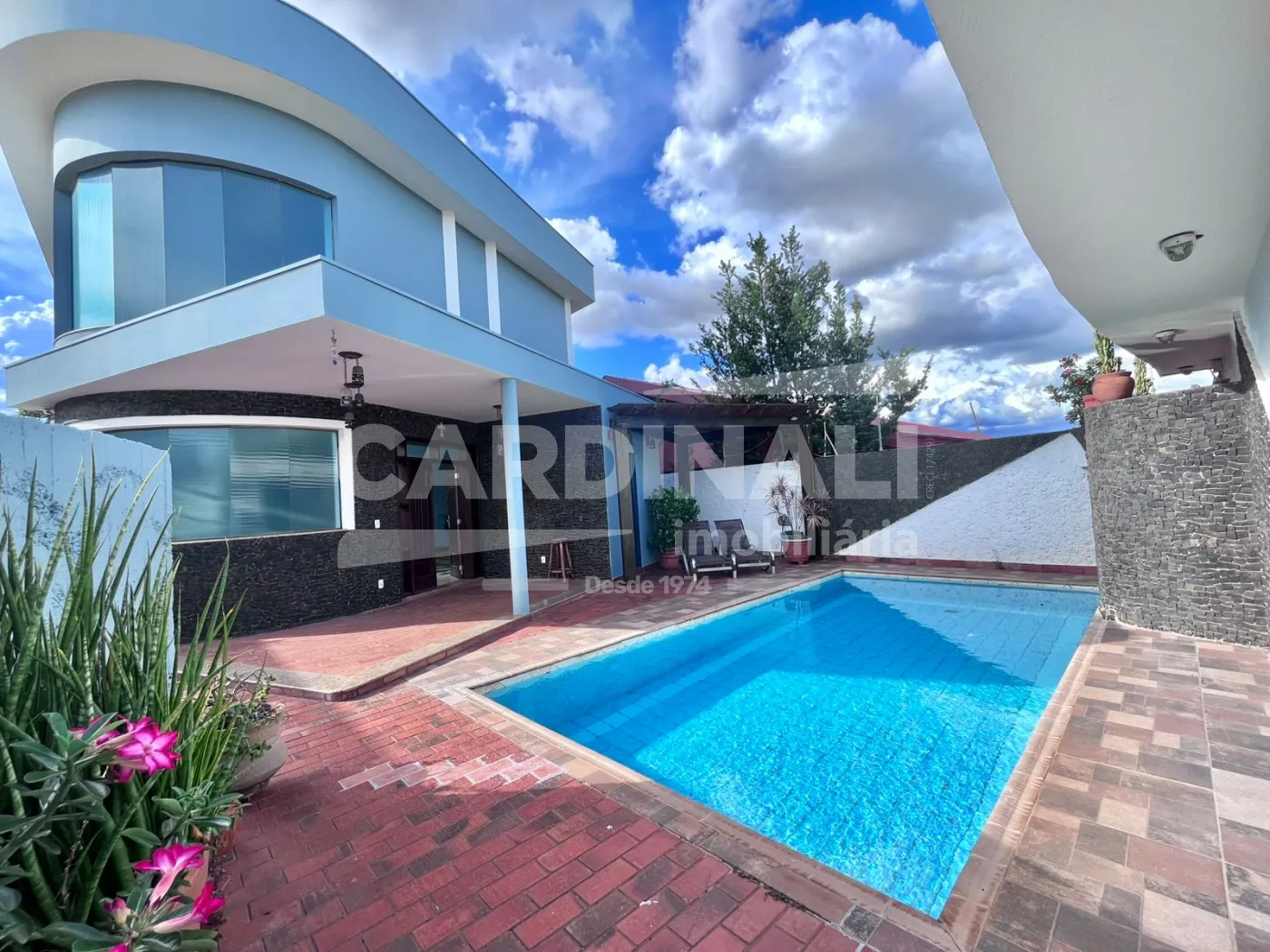 Casa / Padr&atilde;o em Ribeir&atilde;o Preto 