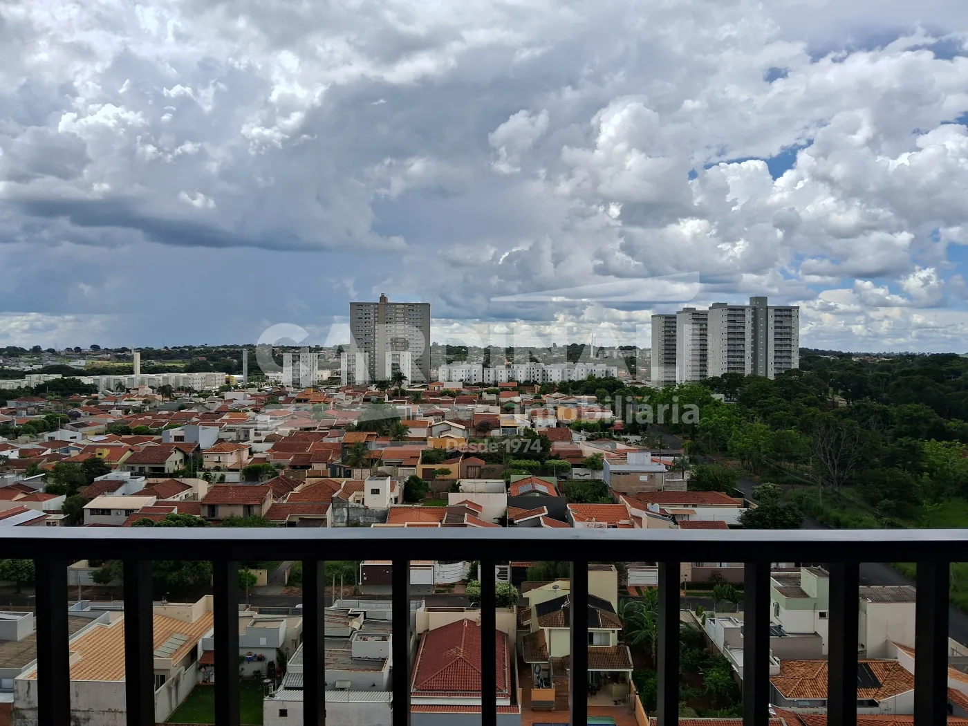 Alugar Apartamento / Padr&atilde;o em Araraquara R$ 1.450,00 - Foto 2