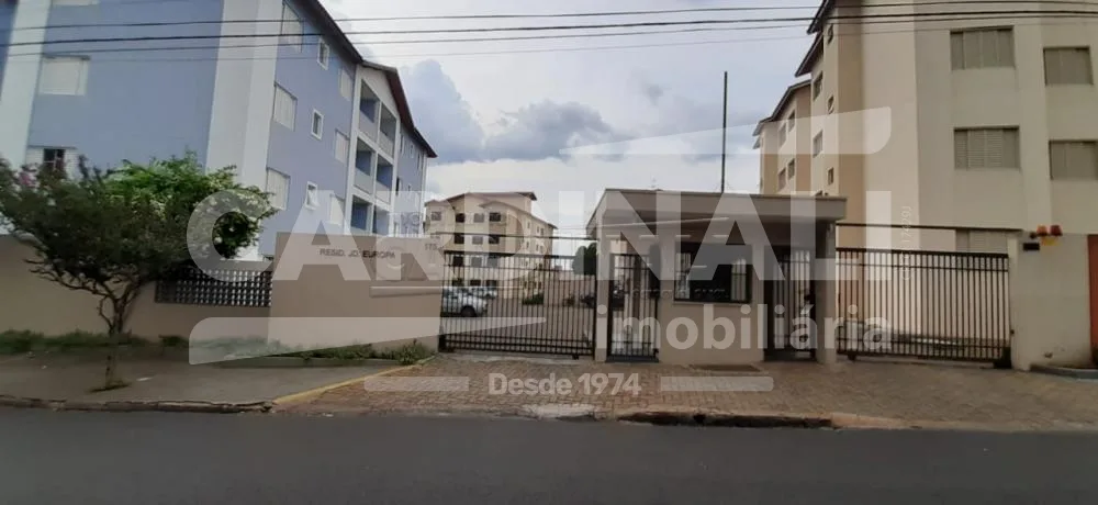 Alugar Apartamento / Padr&atilde;o em S&atilde;o Carlos R$ 1.556,00 - Foto 1