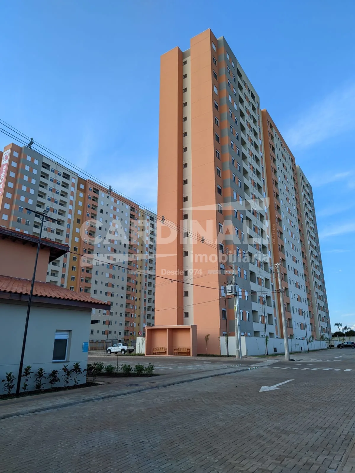 Comprar Apartamento / Padr&atilde;o em Araraquara R$ 384.000,00 - Foto 2