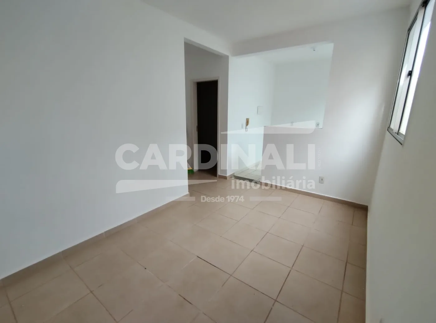 Comprar Apartamento / Padr&atilde;o em Araraquara R$ 135.000,00 - Foto 2
