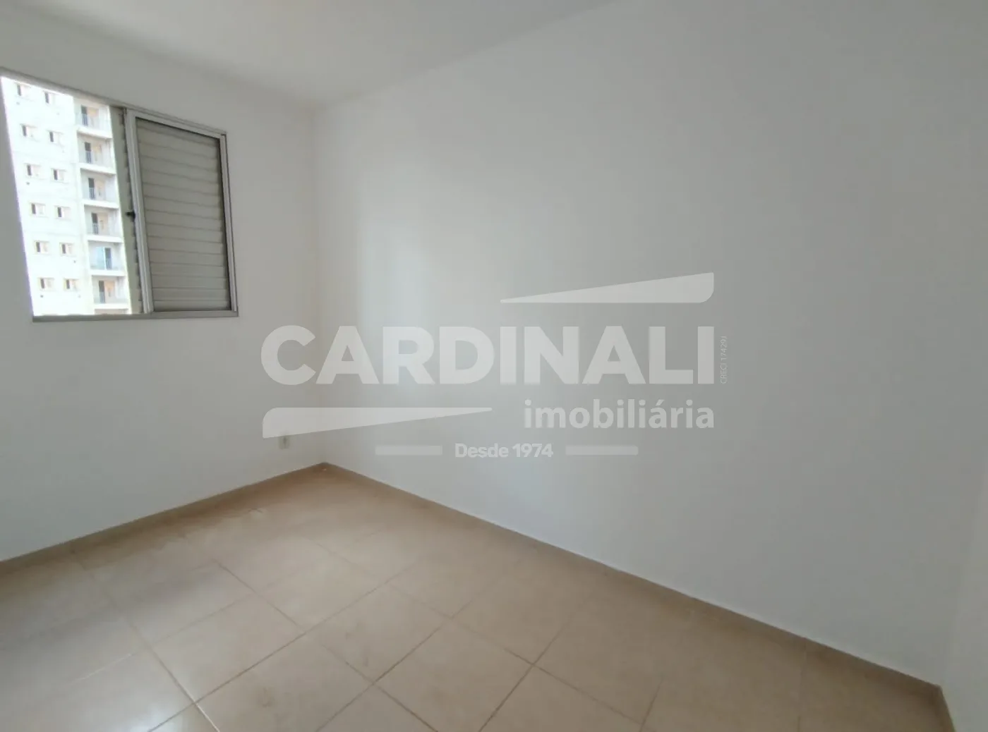 Comprar Apartamento / Padr&atilde;o em Araraquara R$ 135.000,00 - Foto 4