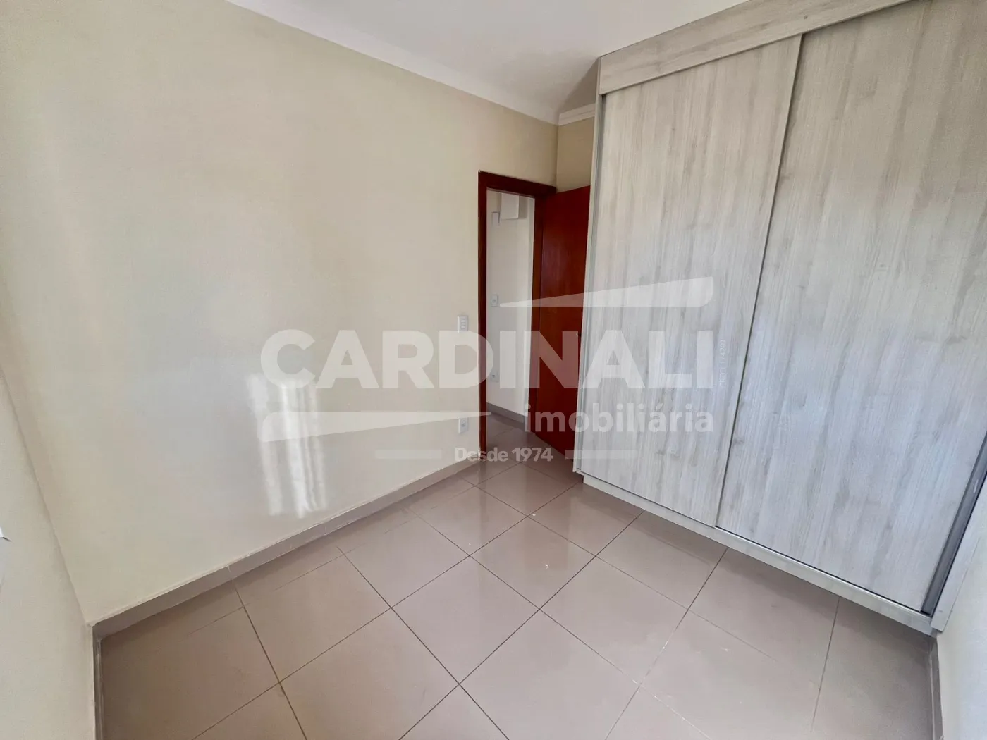 Alugar Apartamento / Padr&atilde;o em Ribeir&atilde;o Preto R$ 2.500,00 - Foto 9