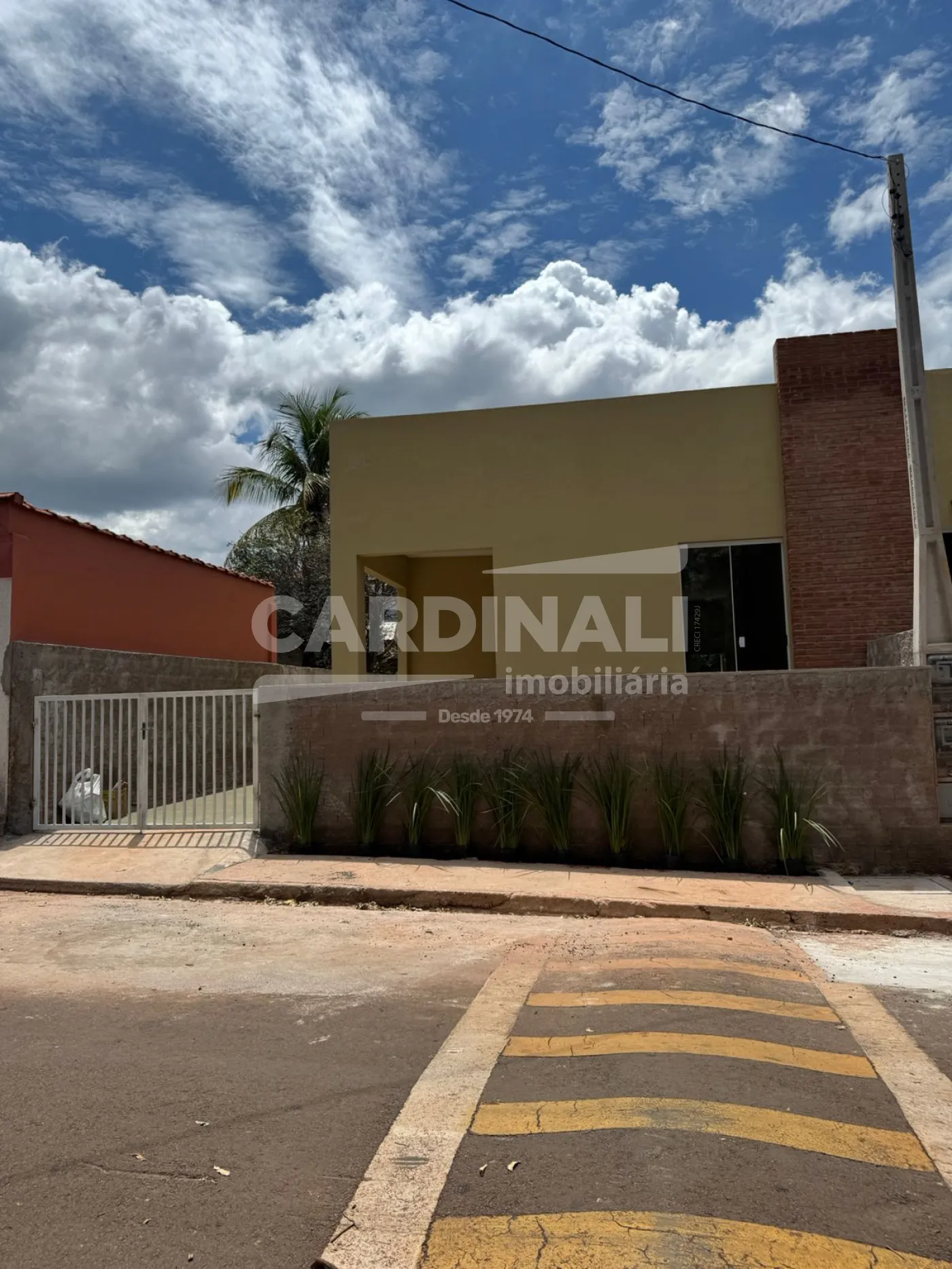 Casa / Padr&atilde;o em Trabiju , Comprar por R$240.000,00