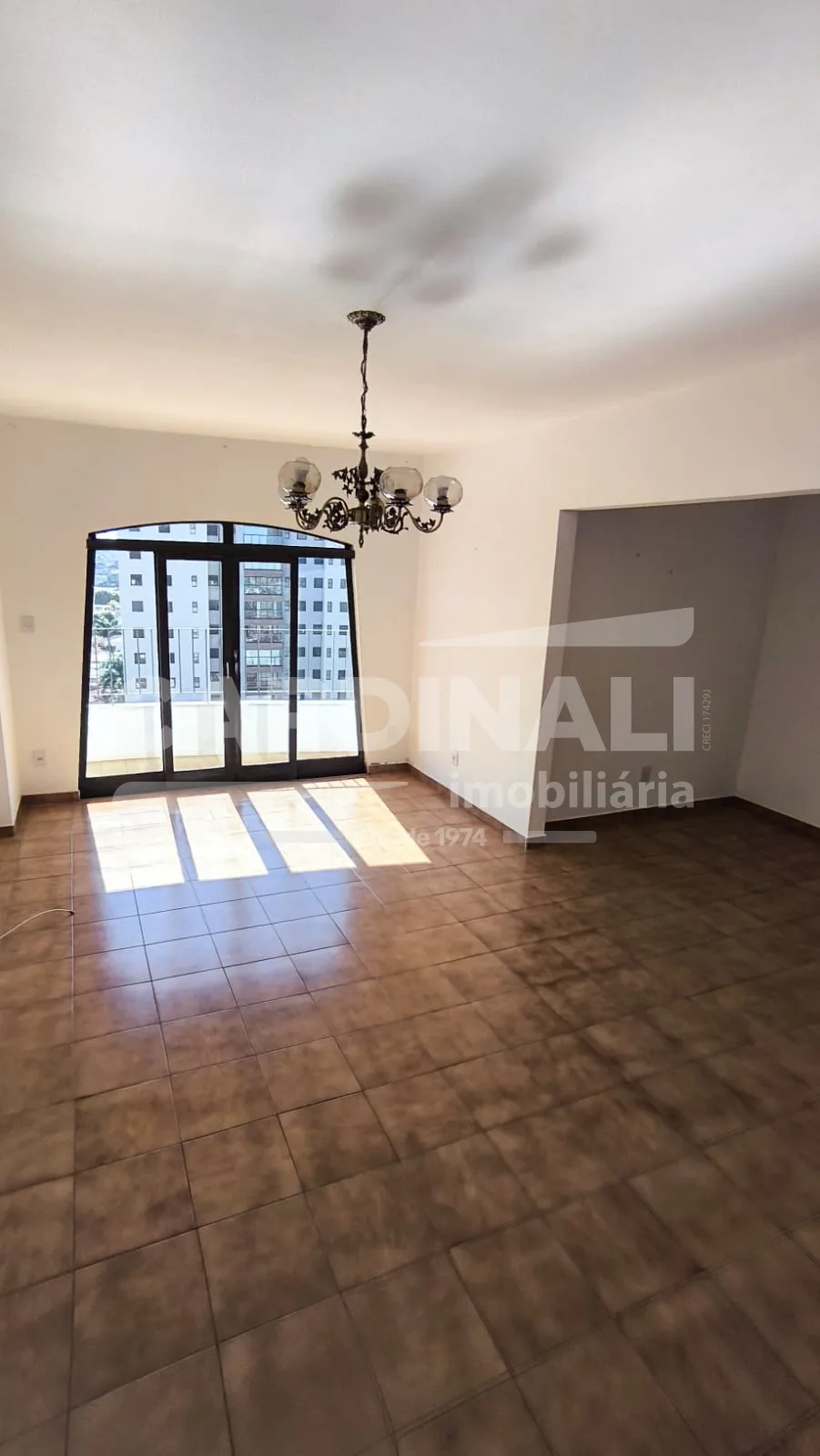 Comprar Apartamento / Padr&atilde;o em Araraquara R$ 430.000,00 - Foto 2