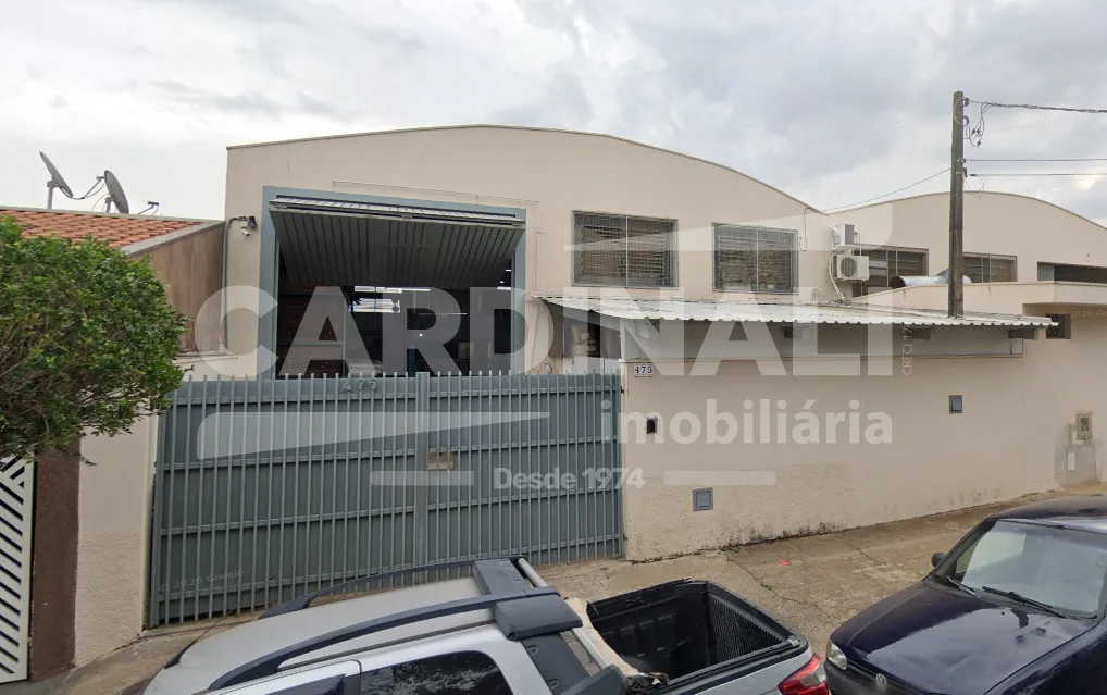 Comercial / Barrac&atilde;o em S&atilde;o Carlos 