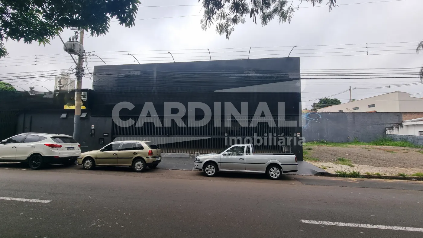 Comercial / Barrac&atilde;o em S&atilde;o Carlos Alugar por R$7.500,00