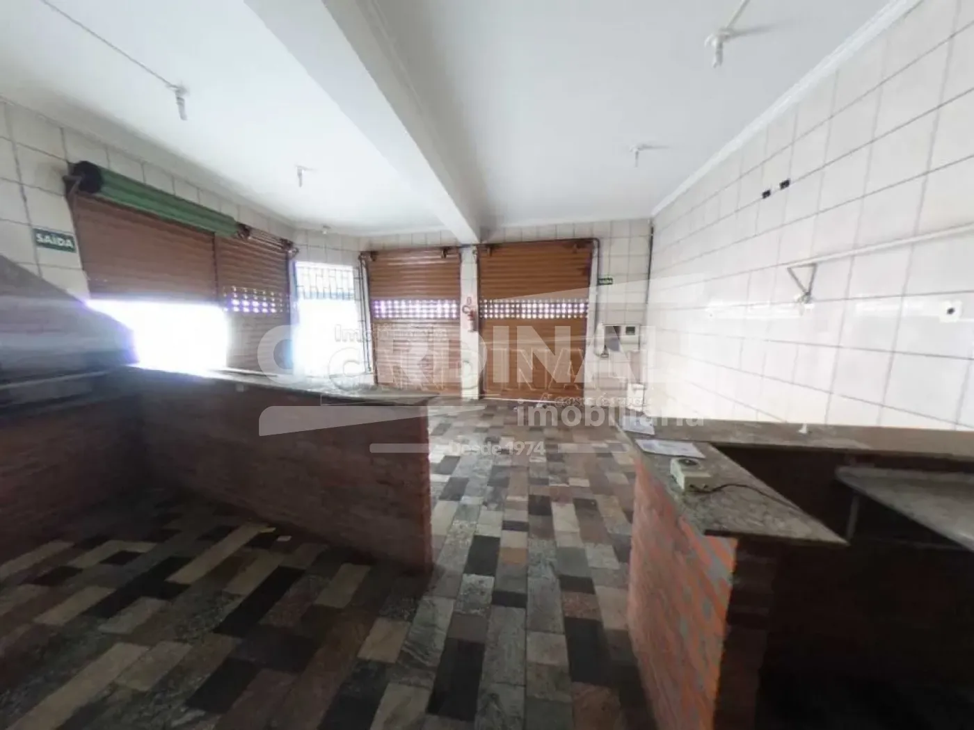 Comercial / Sal&atilde;o em S&atilde;o Carlos Alugar por R$2.556,00