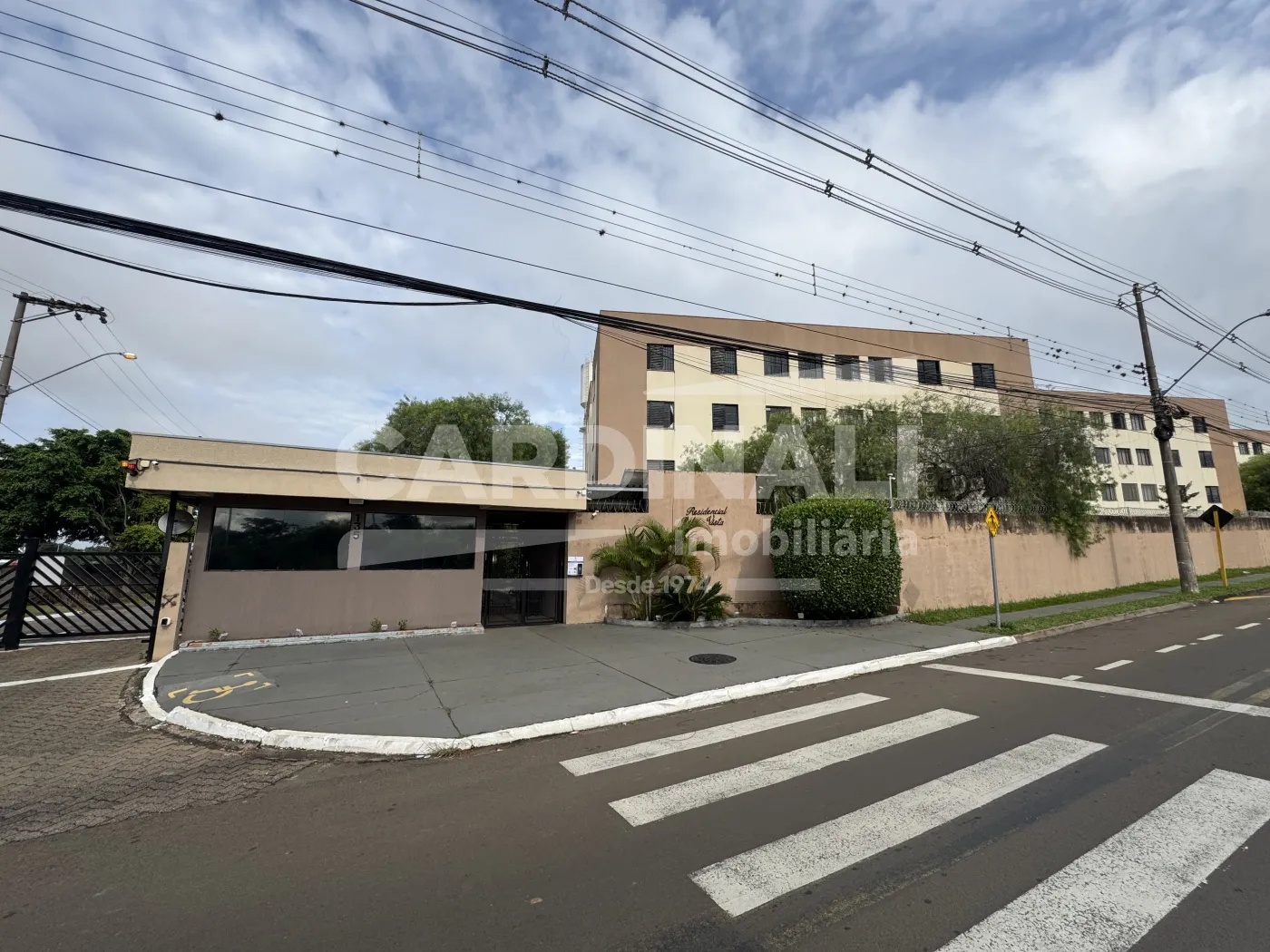 Apartamento / Padr&atilde;o em S&atilde;o Carlos Alugar por R$945,00