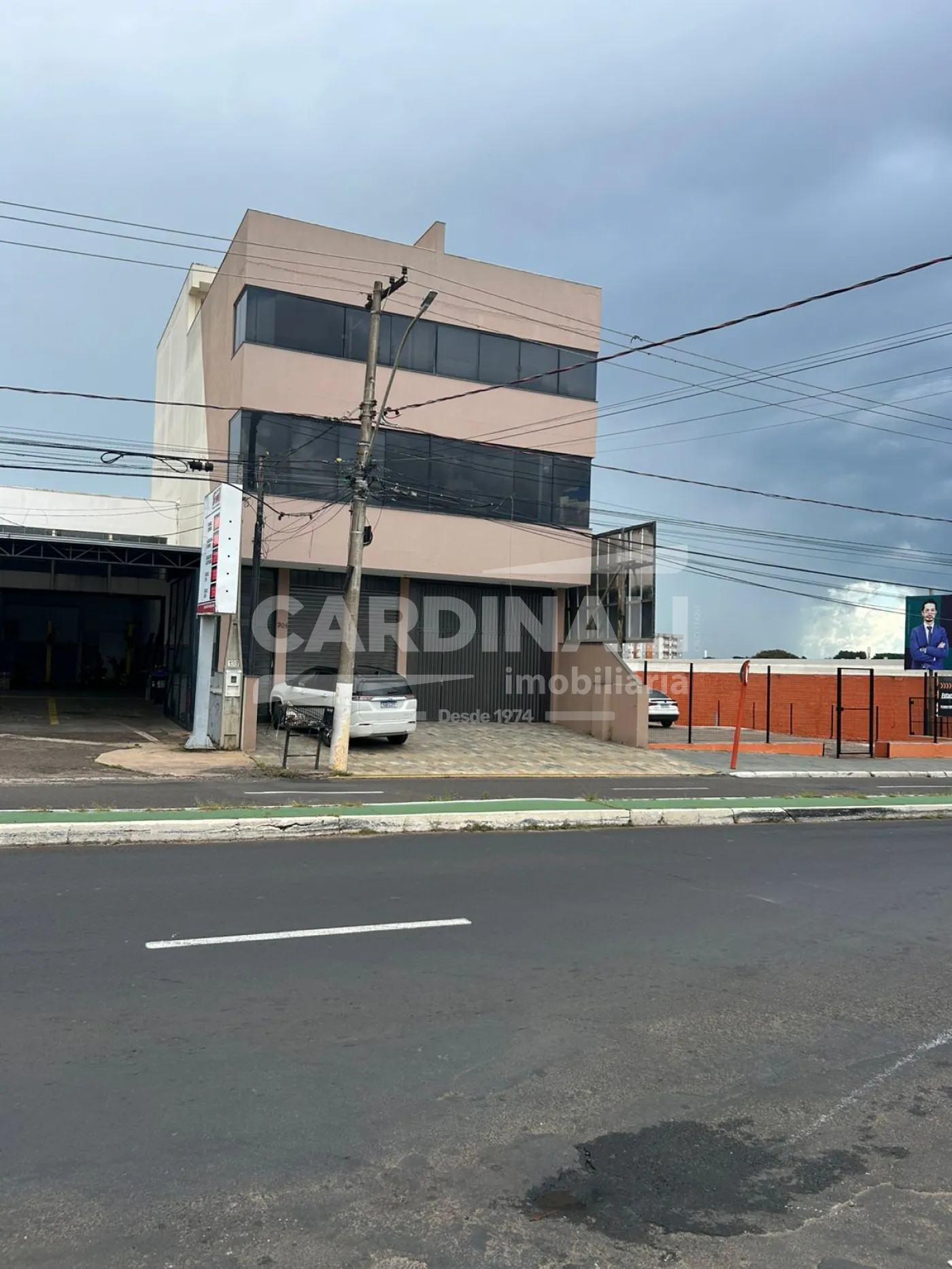 Comercial / Sal&atilde;o em S&atilde;o Carlos Alugar por R$11.112,00