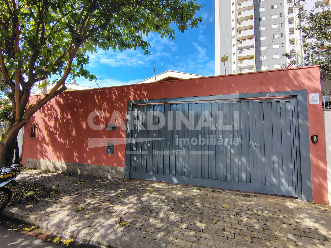 Alugar Casa / Padr&atilde;o em S&atilde;o Carlos R$ 4.445,00 - Foto 1