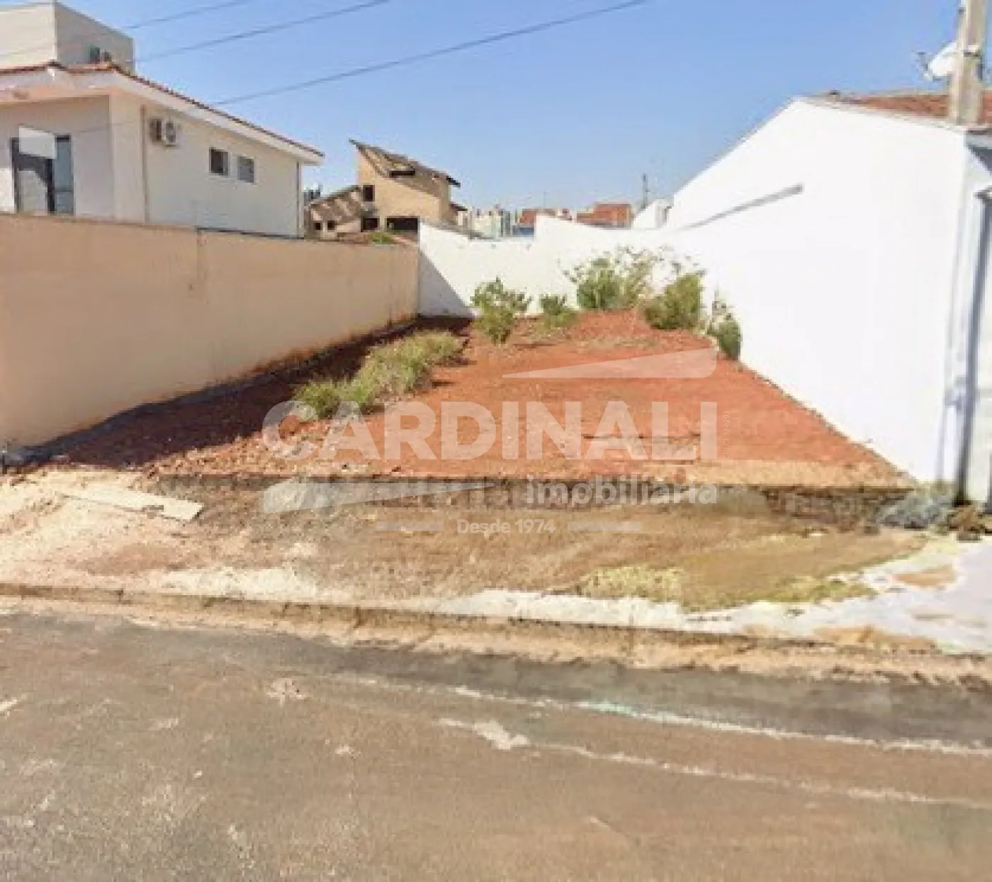 Terreno / Padr&atilde;o em S&atilde;o Carlos , Comprar por R$200.000,00