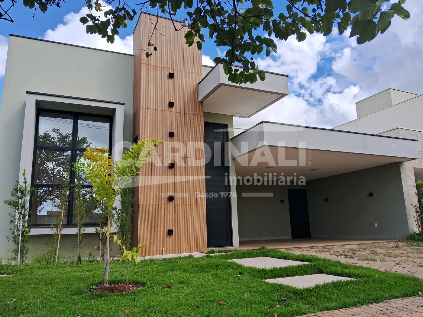 Alugar Casa / Condom&iacute;nio em Araraquara R$ 6.000,00 - Foto 1