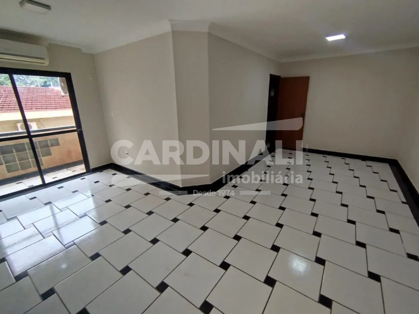 Apartamento / Padr&atilde;o em Ribeir&atilde;o Preto , Comprar por R$375.000,00
