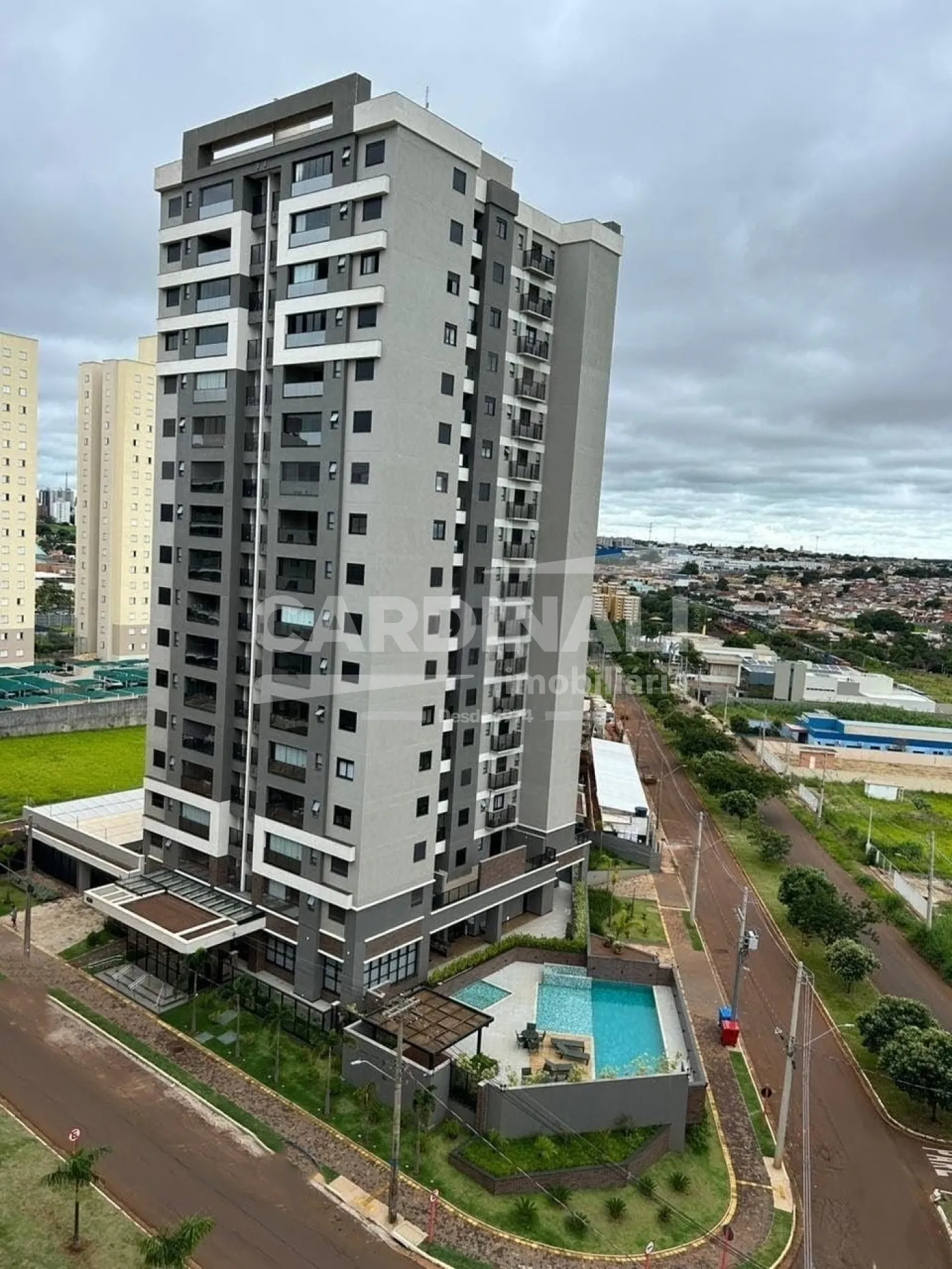 Apartamento / Padr&atilde;o em S&atilde;o Carlos , Comprar por R$695.000,00