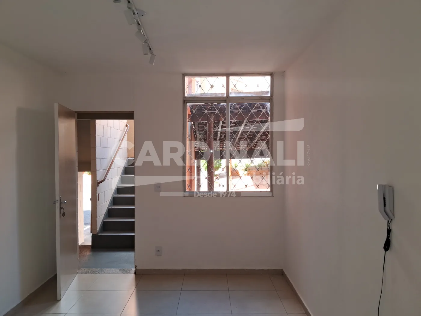Comprar Apartamento / Padr&atilde;o em Araraquara R$ 190.000,00 - Foto 4