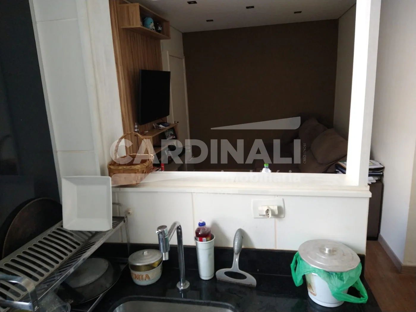 Comprar Apartamento / Padr&atilde;o em Araraquara R$ 300.000,00 - Foto 9